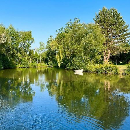 Gite Du Manoir Des Haies Les Champs-Géraux Exteriör bild